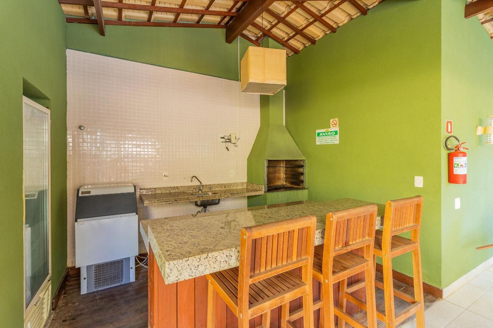 Pf35 Otimo Quarto E Sala A 20M Da Praia Praia do Forte Bagian luar foto